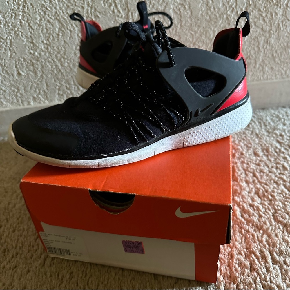 Nike free viritous black shoes